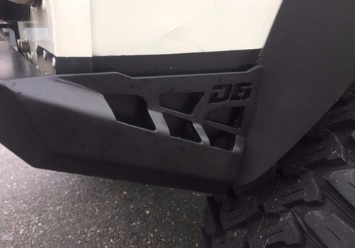 Proteções cantos traseiros Defender 90