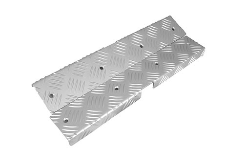 REAR CORNER CHEQUER PLATE KIT SILVER