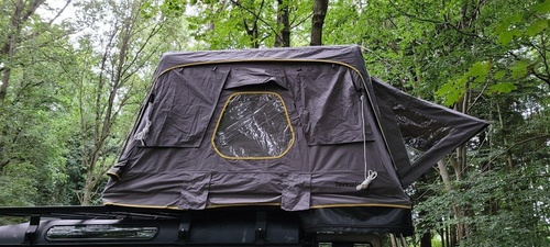 ROOF TENT