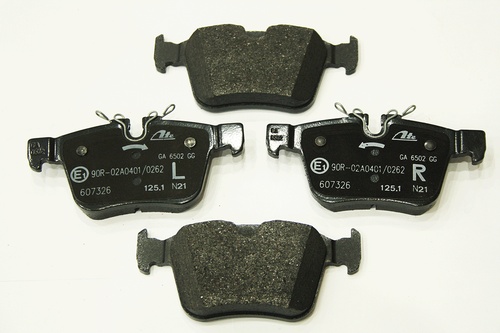 BRAKE PADS SET