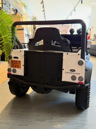 Defender 110 a bateria 12v - vermelho