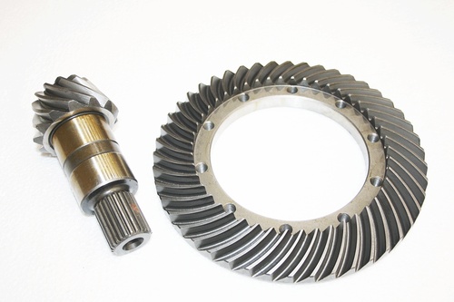 GEAR AND PINION - DRIVING