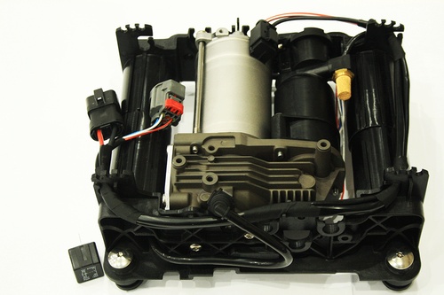 AIR COMPRESSOR
